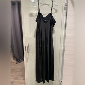 Abercrombie Women's
Satin Slip Midi
Dress

BLACK, L PETITE